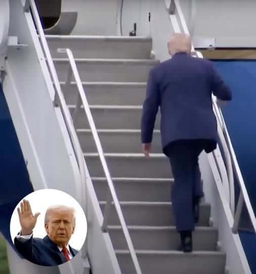 Footage of Trump Boarding Air Force One Spreads Online, Prompting Identical Comments